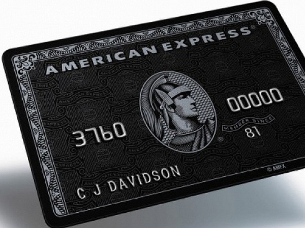 Thẻ ngân hàng màu đen quyền lực American Express Centurion